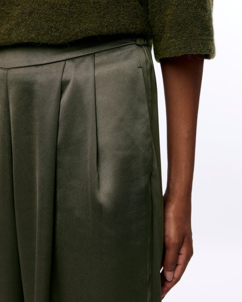 KNIT-TED OLIVE DEYNE WIDE LEG TROUSER