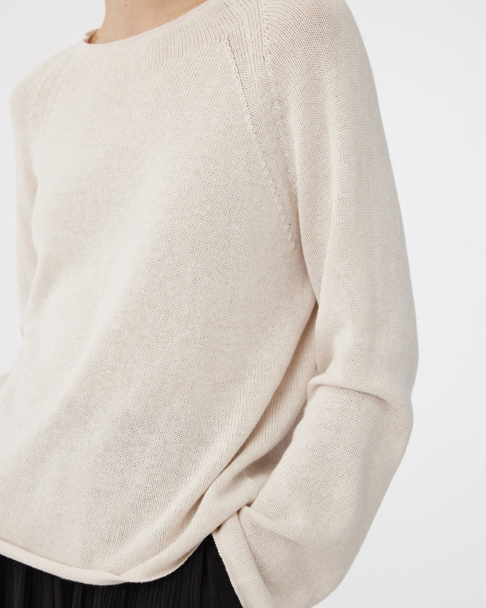 KNIT-TED CREAM MIO SWEATER