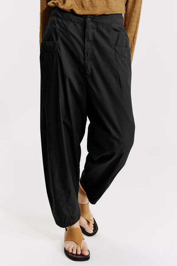 TRANSIT BLACK COTTON POPLIN PANTS N232