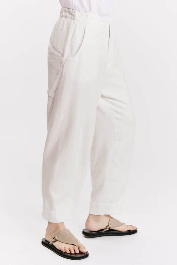 TRANSIT WHITE COMFORT FIT TROUSER Q263