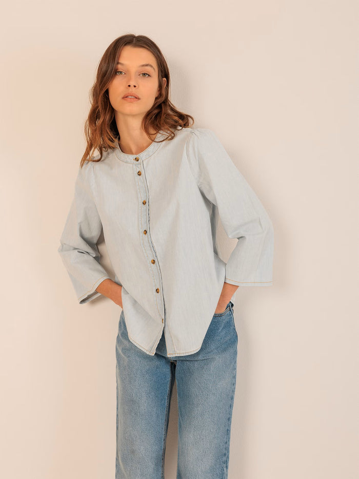 INDI AND COLD MAO COLLAR DENIM SHIRT